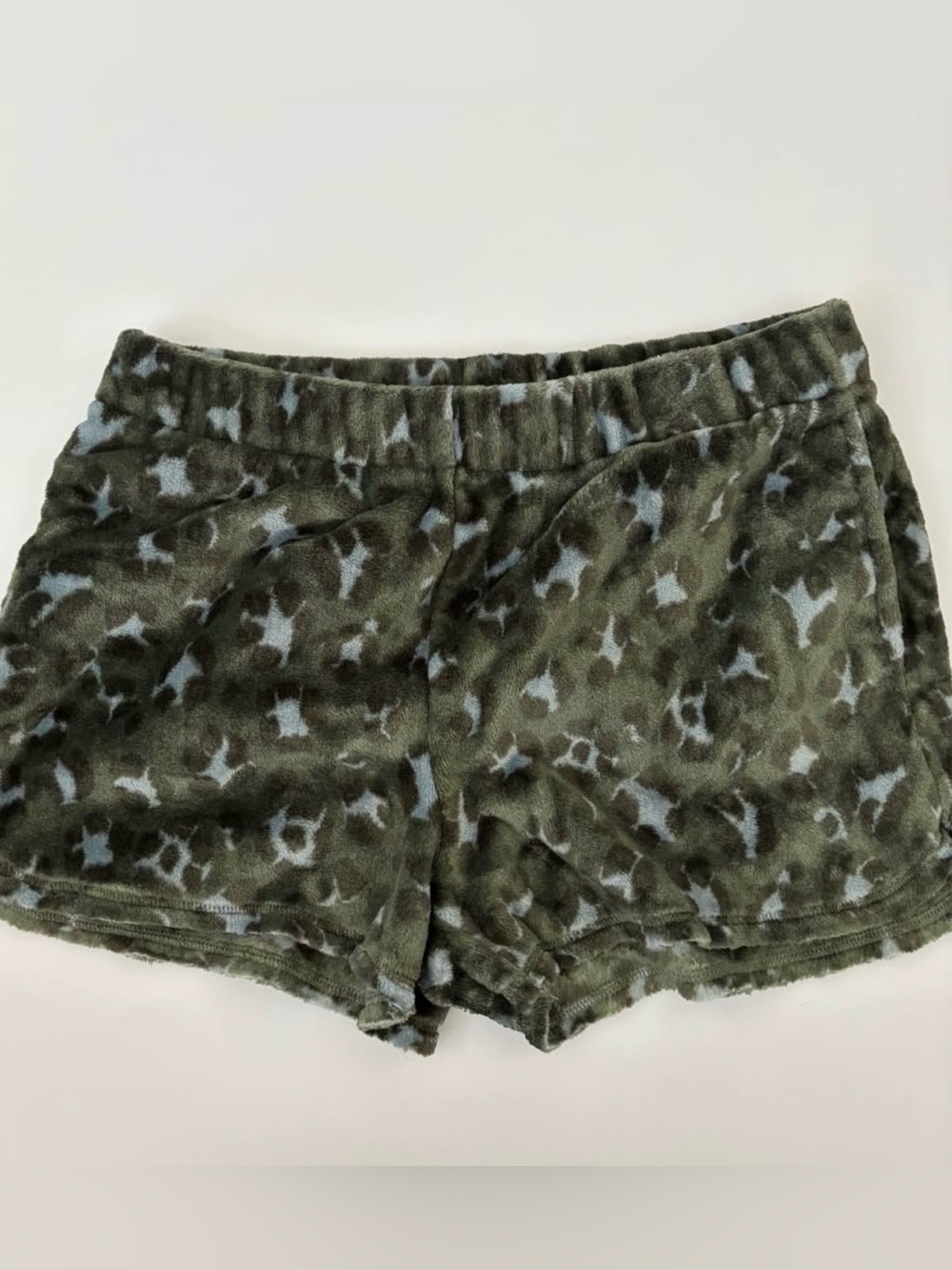 Aerie Fuzzy Pajama Shorts‎ Lounge Elastic Waist Fleece Leopard Cheetah Medium
